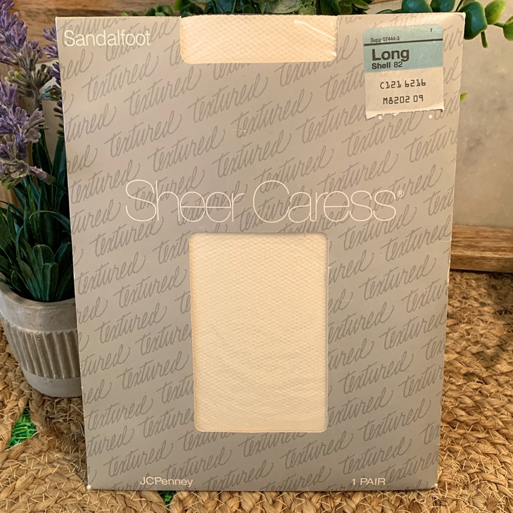 Sheer Caress, small fishnet Pantyhose shell 82, Size long, NWT